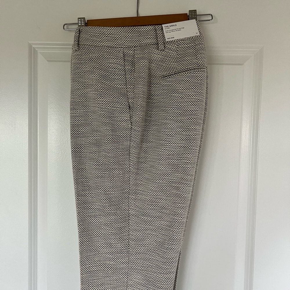 NWT Ann Taylor Curvy Cut Ankle Pant
